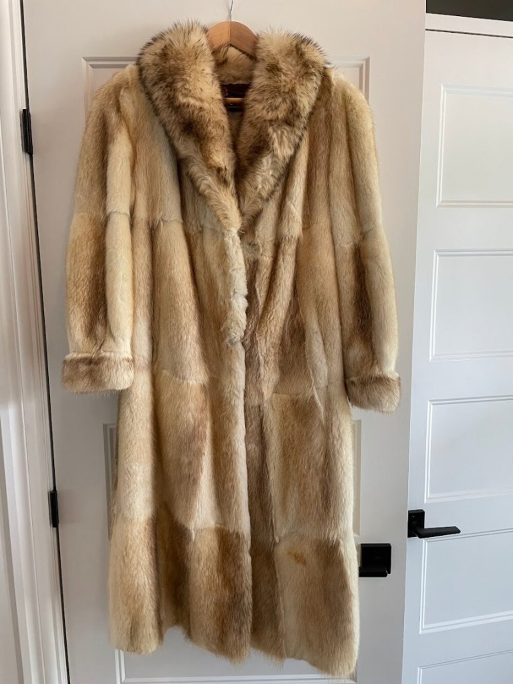 Vintage "Furs by Valentini" Cambridge Ontario Fox long Fur coat